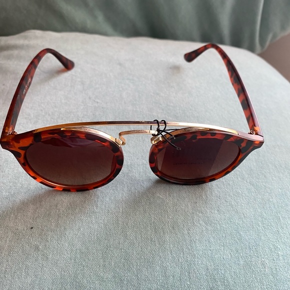Retro tort sunglasses - Picture 3 of 3